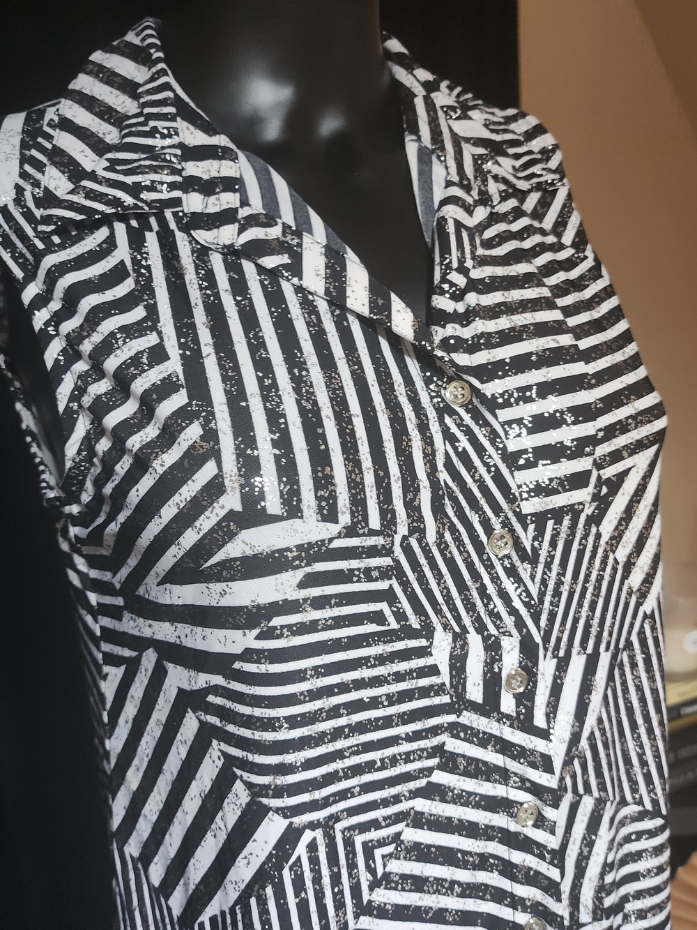 Emily Daniels Geometric Sleeveless Blouse Size Small Mod Art Print - Picture 4 of 7